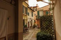Vintage apartments in the center of Florence Hotels in 