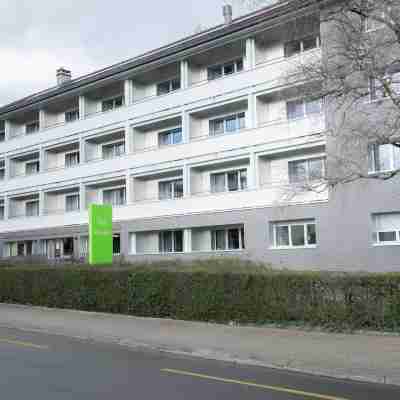 Nyon Hostel Hotel Exterior