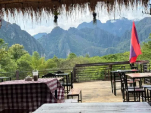 บ้านลาว เกสต์เฮาส์ - ที่มีที่จอดรถ