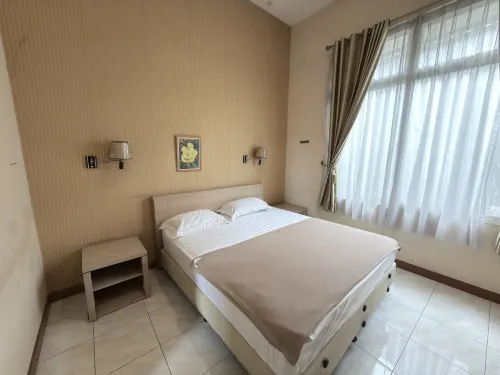 Guesthouse Anggrek BSD Syariah - Pensions