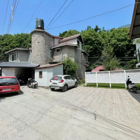 The Red House