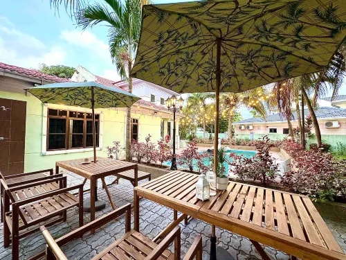 1051 A'Famosa Bungalow Private Garden Stage by SUMMERWOOD - 4-Star