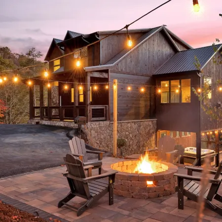 The Grand Sumeru | Near Sevierville, Pigeon Forge