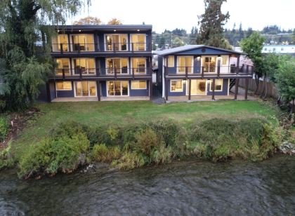Chateau Riverside