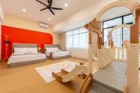 3 Storey Heritage House | Nearby Miami Beach - Villas