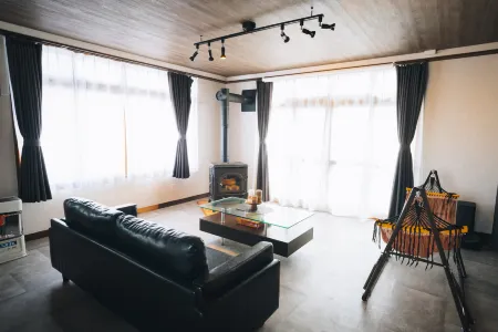 Kamonoya Toya Farmer's House