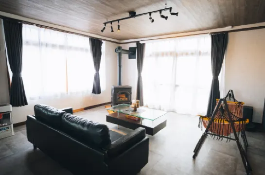 Kamonoya Toya Farmer's House