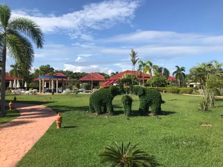 Thailand Dream Village E09 Отели рядом с достопримечательностью «Suan Son Beach»