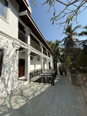 Dawn Boutique Luangprabang Hotel Отели в г. Луанг Прабанг