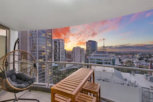 Arcade in the Sky - Views, Games & Vibes