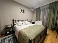 ทบิลิซิ ฟุนดูกิ เกสต์เฮาส์ - บูติค