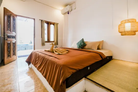 Soka Suarsena Отели рядом с достопримечательностью «Убудский дворец»