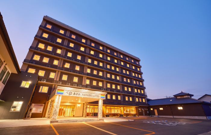 NANAIRO  HOTEL