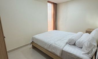 53rd Floor, 2 Br, Netflix, Apt with View by Sky