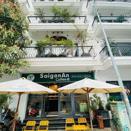 The Bamboo Palace Hotel & Residences Отели рядом с достопримечательностью «Бухта Халонг»