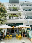 The Bamboo Palace Hotel & Residences Hotel a 