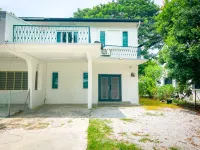 Tanjung Bungah Semi-D | Beach | 20 Pax | 6 Cars