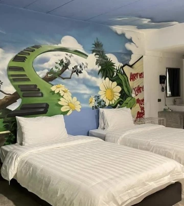 รูปภาพของBW Studios Thai Art Hotel (5 mins walk to Tha Phae Gate, Pets friendly)