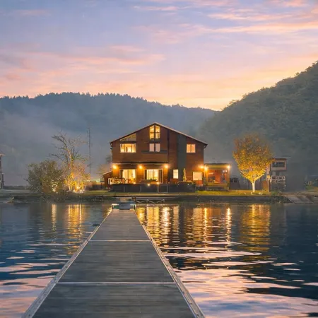The Lake House Nojiriko