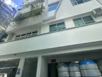 Riviera Cove - 1 bedroom apartment with living room & kitchen Hotels near Hard Rock
