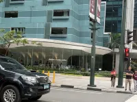 Aesthetic Modern Suite 1BR | One Uptown Residence