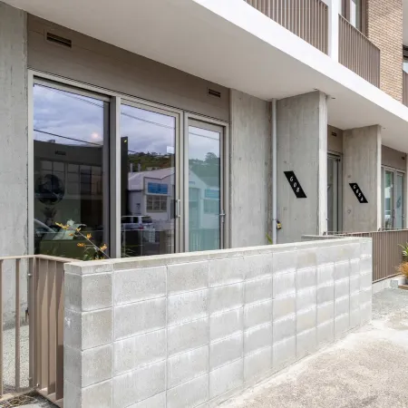 Petone City Studio with Outdoor Space Отели в г. Ловер Хатт