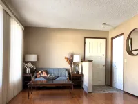 University Journey Lodge فنادق في كالجاري
