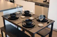 Spacious Stay 10 Min to Disneyland | Pool & Gym - Apartments