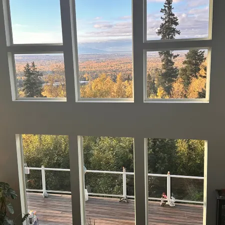 Boreal Sunset Flower Room