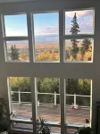 Boreal Sunset Flower Room - Mountain view