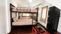 90s Classroom HOSTEL @Hatyai - 2 stelle