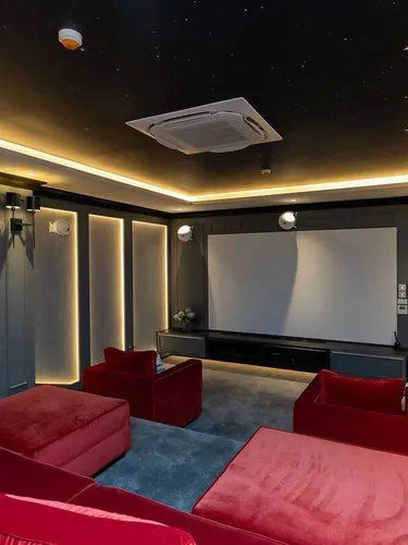 รูปภาพของFamily Pool Access Apartment • Title Legendary