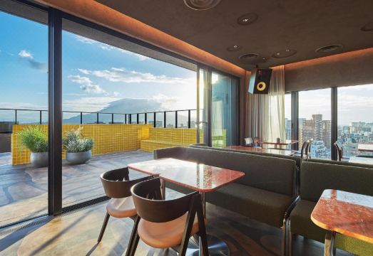 FAV 럭스 객실 내부