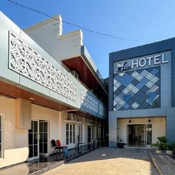RedDoorz Plus @ GNG Hotel El Tari Airport Kupang