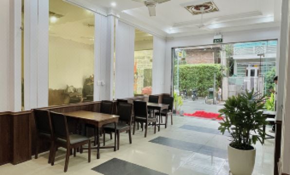 4. 아미 호텔 후에..