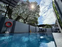 4BR 16pax LYL Jaccuzi Private Pool House ipoh