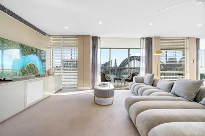Sydney's Landmark Views from Luxury 2Bd Apt Hotels in der Nähe von Kirribilli House