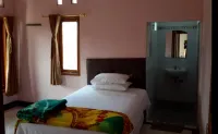 Cozzy Residence Wisma CK Kebumen - parking