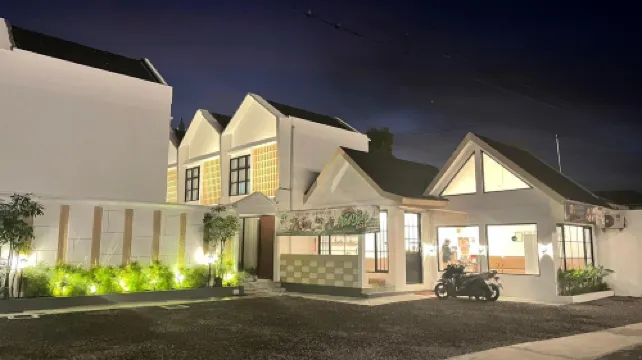 Lodjisvarga Villa Jogja Hotels in Sleman