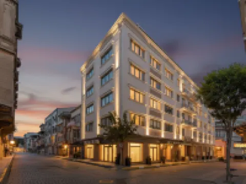 Mays Otel โรงแรมใกล้พระราชวังโดลมาบาเช