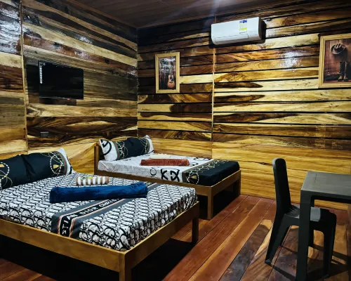 Hotel Elisa Hotels in Digos