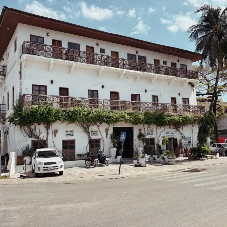Stonetown Tides Hotel