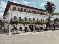 Stonetown Tides Hotel