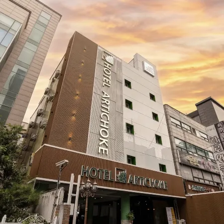 Artichoke Hotel