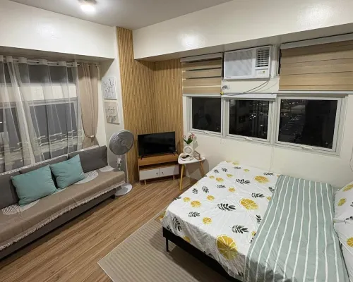 Casa Elisa Hotels in Binan