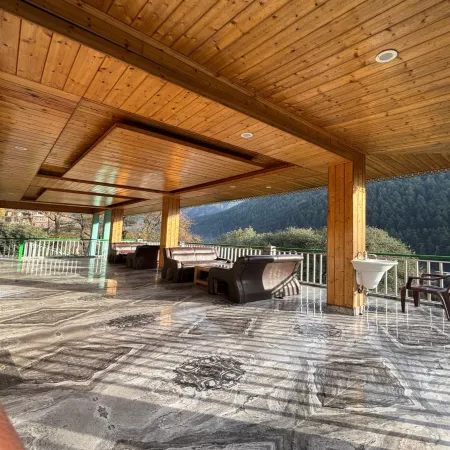 Fusion Guest House And Cafe