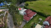 Lot 925 - A’Famosa Resort covered Pool Pickleball BBQ