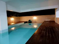 C-Side Luxury Oaks Apartment - С бассейном
