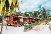 Laleuca At Laemhad Koh Yaoyai - breakfast