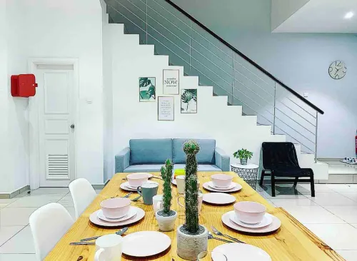 Fifteen Family Malacca - Homestay by C. Homestay Malacca - Villas